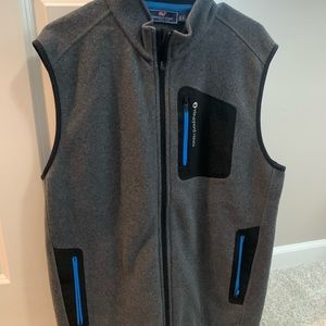 Vineyard vines vest